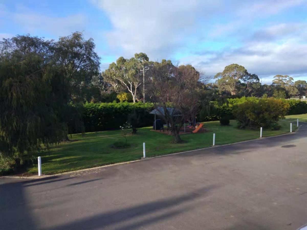 The Terang Motor Inn Extérieur photo