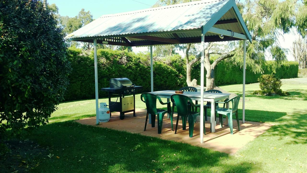 The Terang Motor Inn Extérieur photo